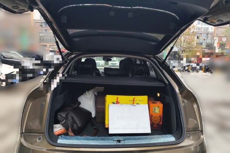 奥迪Q3 2015款 35 TFSI 进取型中控内饰23