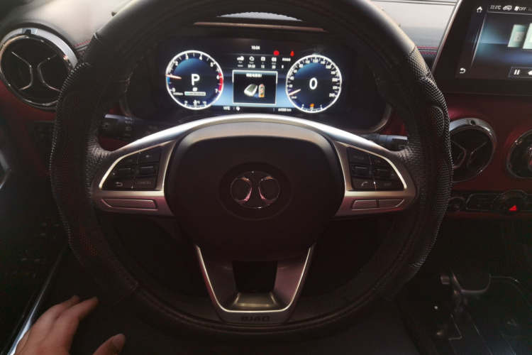 北京BJ40 2018款 PLUS 2.3T 自动四驱旗舰版 国V局部细节13