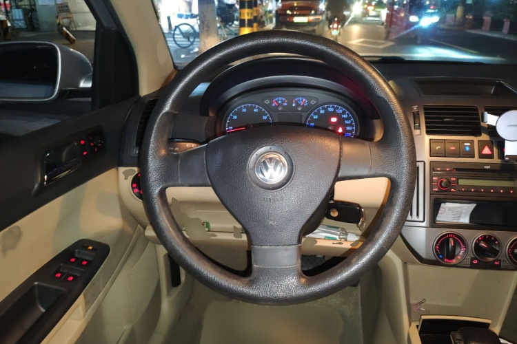 大众 Polo 2009款 劲情 1.6L 自动风尚版局部细节13