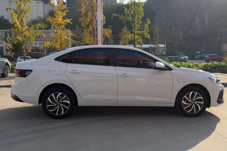 大众 朗逸 2025款 新锐 1.5L 出众新愿版车身外观6008