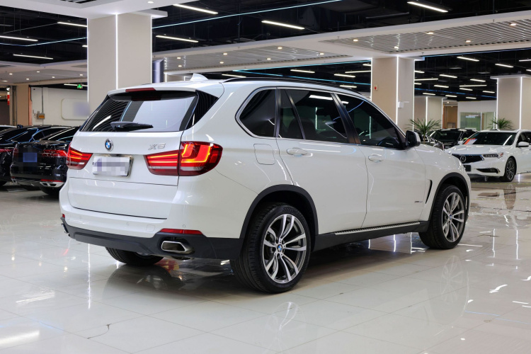 宝马X5(进口) 2019款 xDrive40i M运动套装车身外观6010