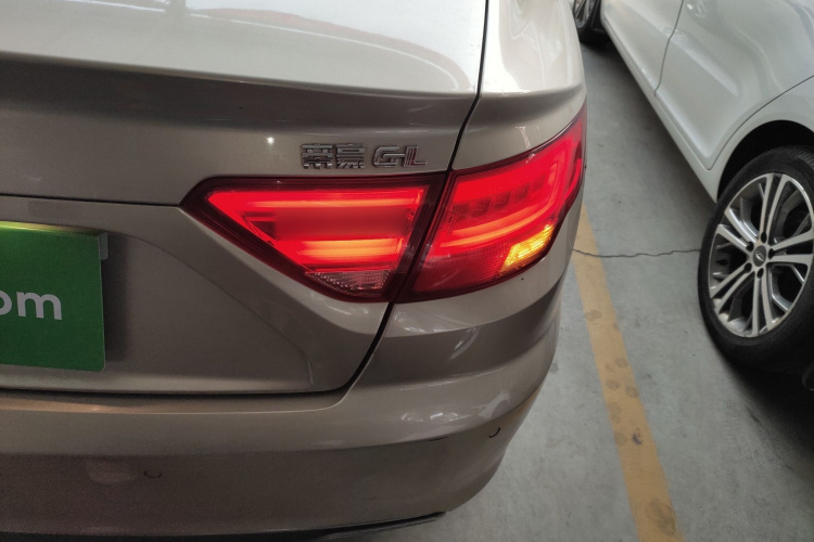 吉利汽车 帝豪GL 2017款 1.8L 手动精英型车身外观6006