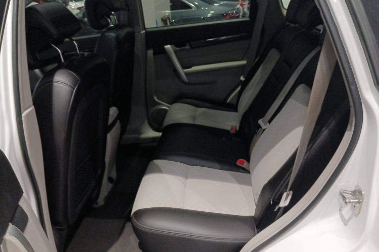 雪佛兰 科帕奇 2015款 2.4L 两驱城市版 5座中控内饰7004