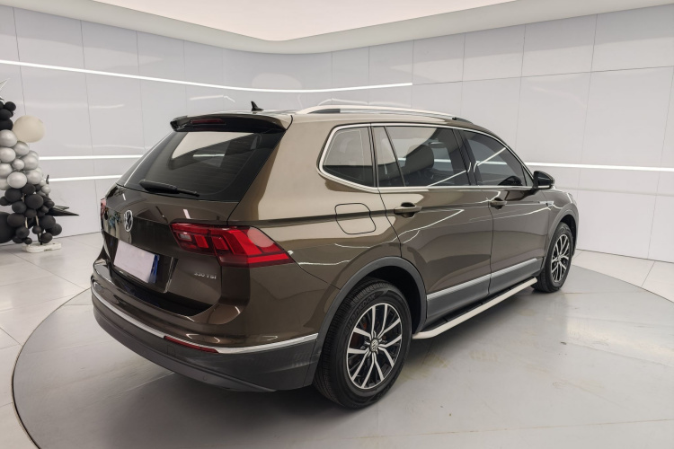 大众 途观L 2017款 330TSI 自动两驱豪华版车身外观6007