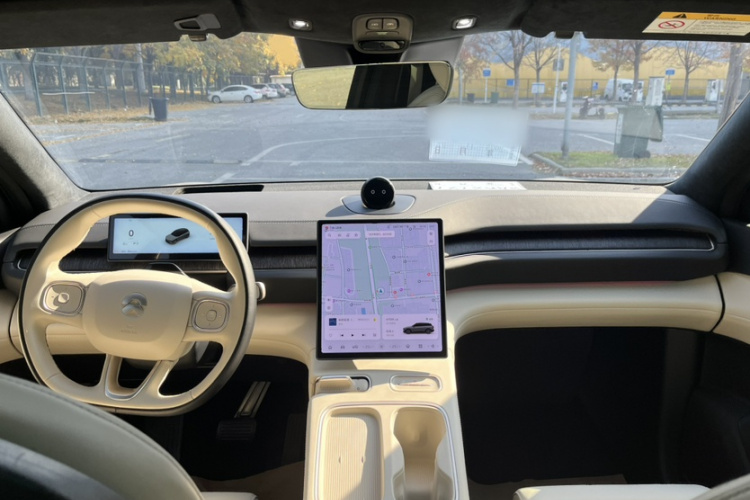 蔚来ES6 2023款 75kWh中控内饰7002