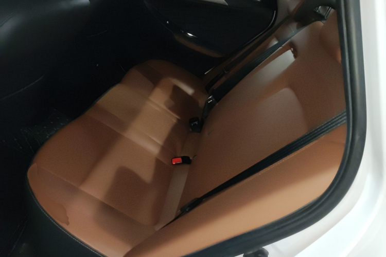 长安 逸动 2016款 1.6L GDI 自动劲尚型中控内饰7004