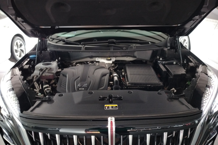 红旗HS3 PHEV 2024款 PHEV 115km 劲为版机舱底盘24