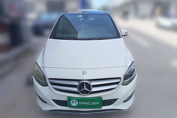 奔驰B级 2015款 B 200 动感型车身外观6001