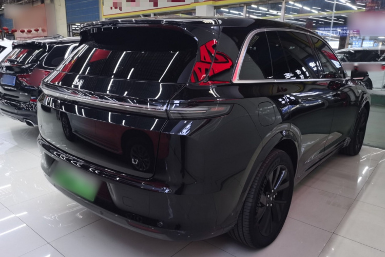 理想汽车 理想L7 2023款 Air车身外观7