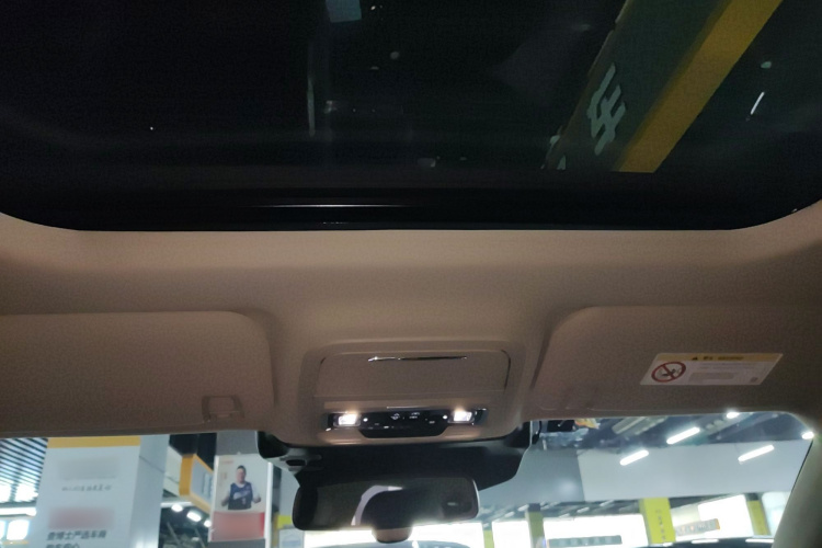 林肯 冒险家 2023款 2.0T 两驱尊雅版中控内饰22