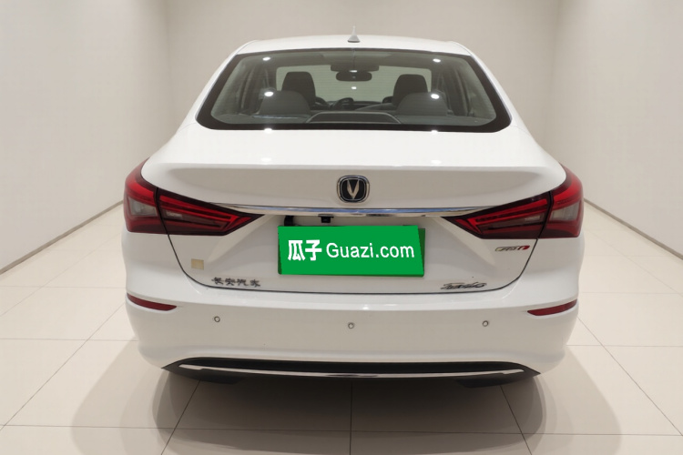 长安 逸动 2018款 高能版 1.6L GDI 手动先锋型 国V车身外观6