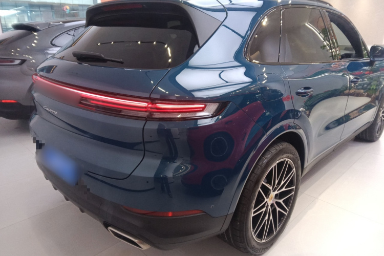 保时捷 2024款 Cayenne 3.0T车身外观7