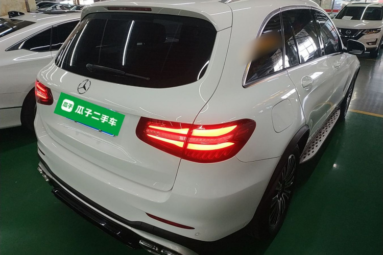 奔驰GLC 2018款 改款 GLC 260 4MATIC 动感型车身外观7