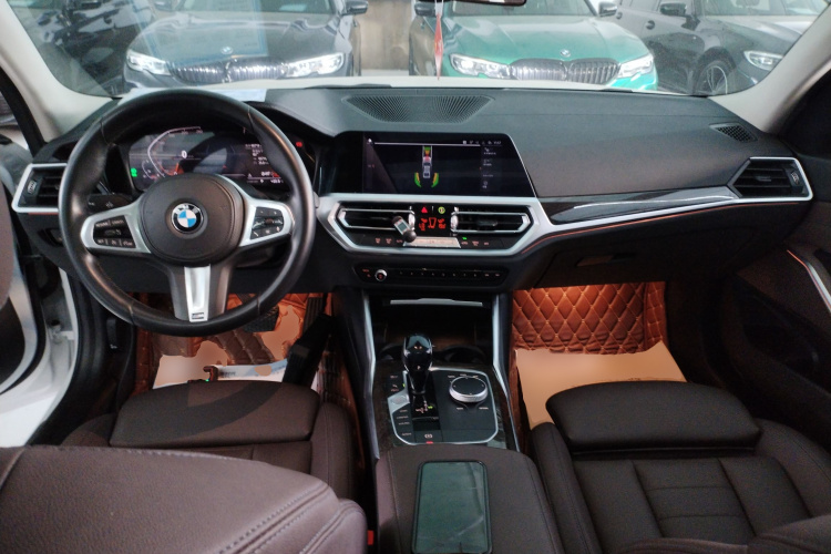 宝马3系 2021款 325Li M运动套装中控内饰12