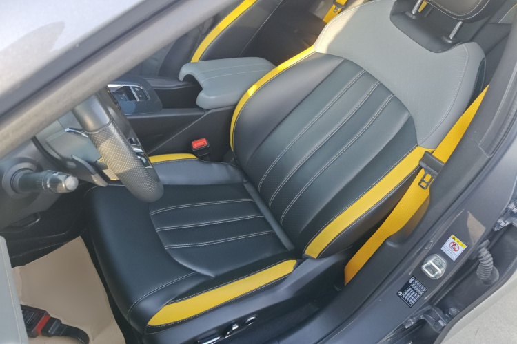 广汽传祺 影豹 2021款 270T DCT J16版局部细节19