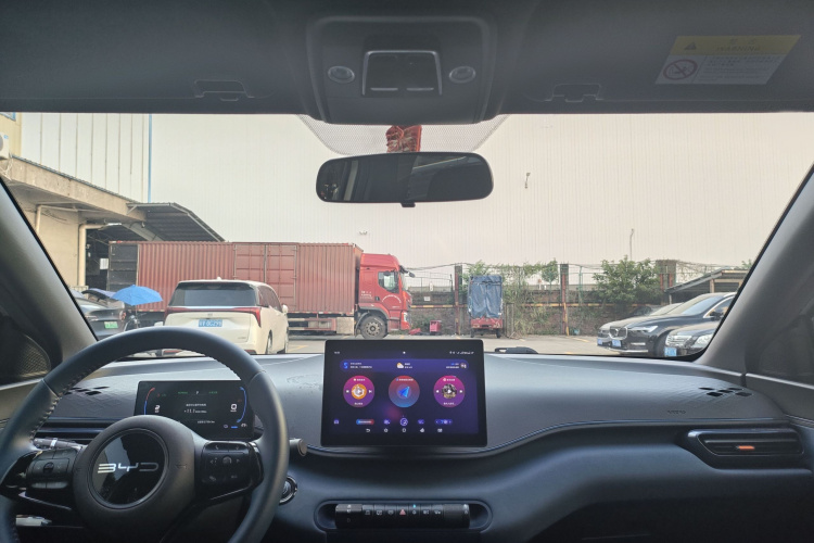 比亚迪 海鸥 2024款 荣耀版 405km 飞翔版中控内饰7012