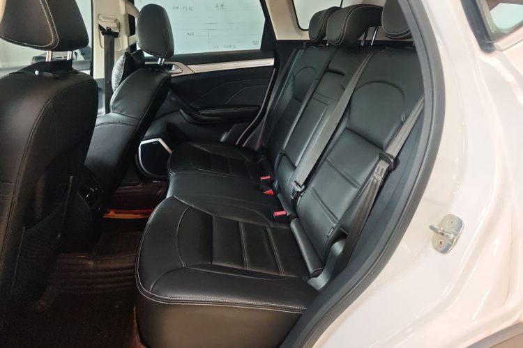 哈弗H7 2018款 改款 蓝标H7 2.0T 自动智享型中控内饰21