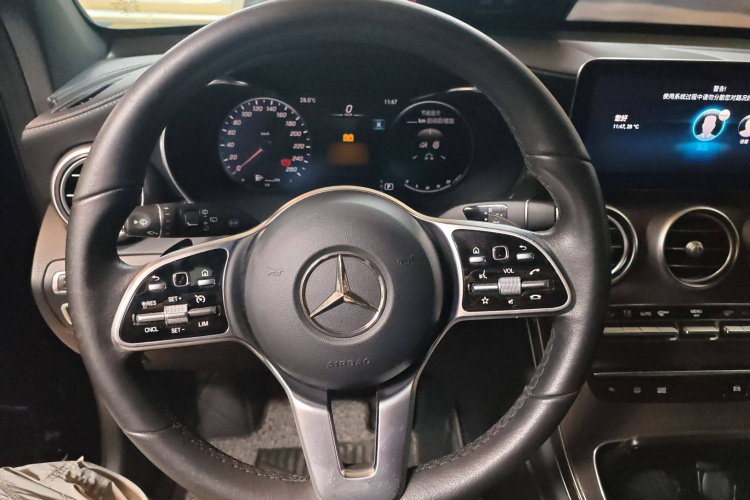 奔驰GLC 2021款 GLC 260 L 4MATIC 豪华型局部细节13
