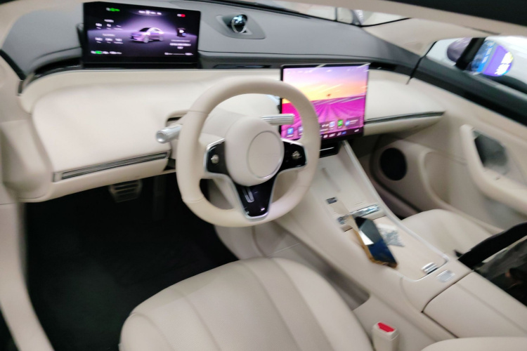 鸿蒙智行 智界S7 2025款 855km Max中控内饰7002