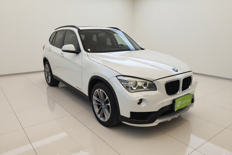 宝马X1 2015款 sDrive18i 领先晋级版车身外观3