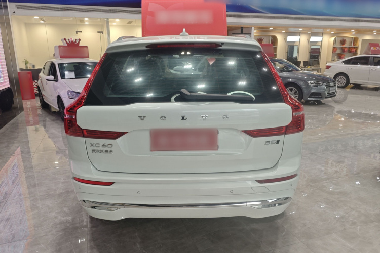 沃尔沃XC60 2024款 B5 四驱智逸豪华版车身外观6003