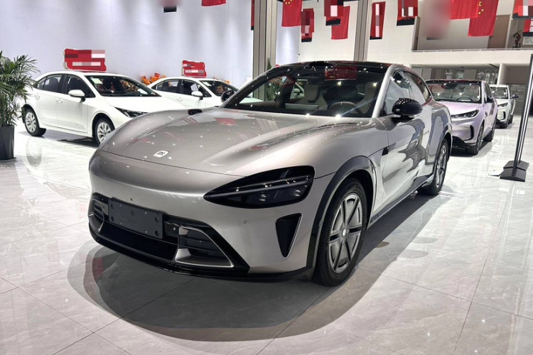 小米汽车 小米YU7 2025款 超长续航四驱Pro版车身外观6005