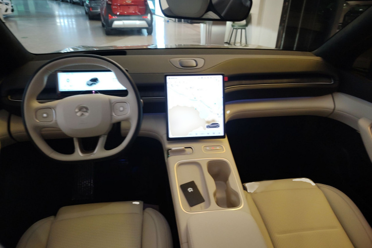 蔚来ES6 2024款 75kWh中控内饰7002