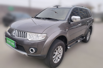 三菱 帕杰罗·劲畅(进口) 2011款 3.0L 运动导航版