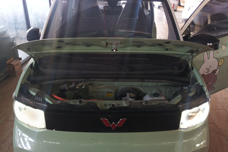 五菱汽车 宏光MINIEV 2021款 马卡龙时尚款 三元锂机舱底盘24