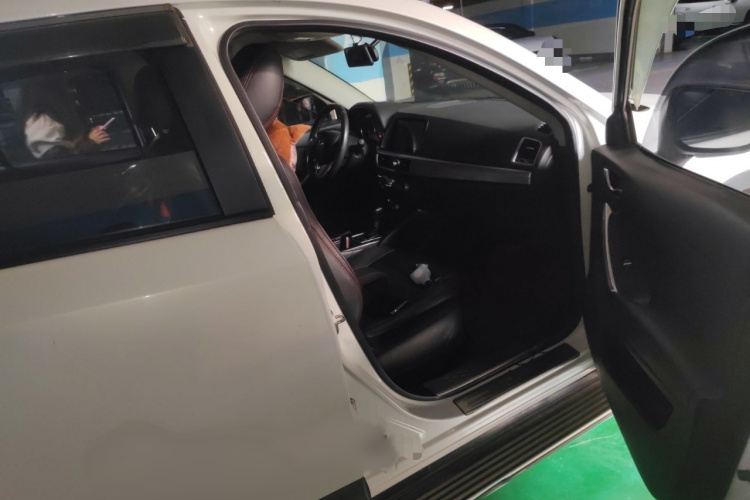 马自达CX-5 2015款 2.0L 自动两驱都市型局部细节9005