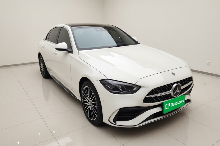 奔驰C级 2024款 改款三 C 260 L 运动版车身外观3