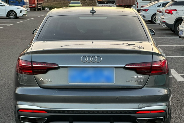 奥迪A4L 2020款 40 TFSI 豪华动感型车身外观6004