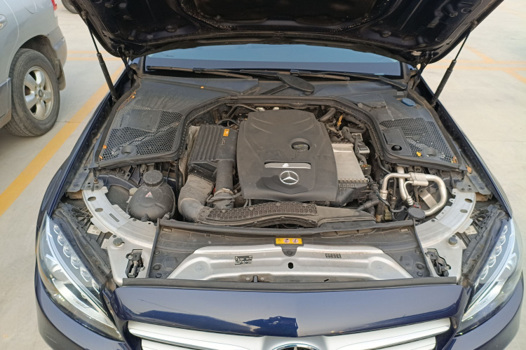 奔驰C级 2018款 C 200 L 运动版局部细节24