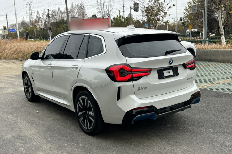 宝马iX3 2022款 领先型车身外观6003