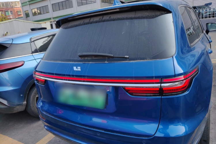 理想汽车 理想ONE 2020款 增程7座版车身外观6