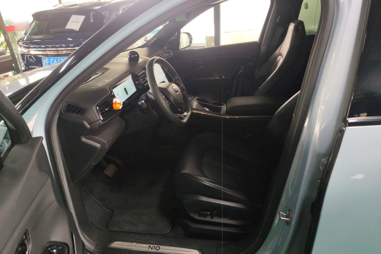 蔚来ES6 2020款 600KM 运动版中控内饰7003