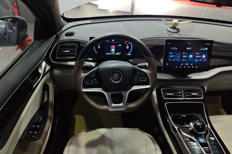 比亚迪 秦PLUS 2023款 冠军版 EV 510KM领先型中控内饰13