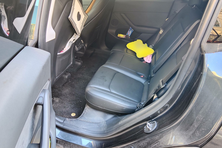 特斯拉 Model Y 2024款 后轮驱动版中控内饰21