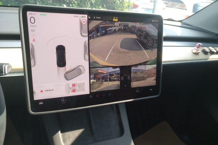 特斯拉 Model Y 2022款 改款 后轮驱动版局部细节16