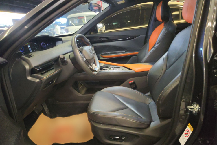 长安UNI-V 智电iDD 2023款  智电iDD 1.5T 113km智趣型（飞快版）局部细节19