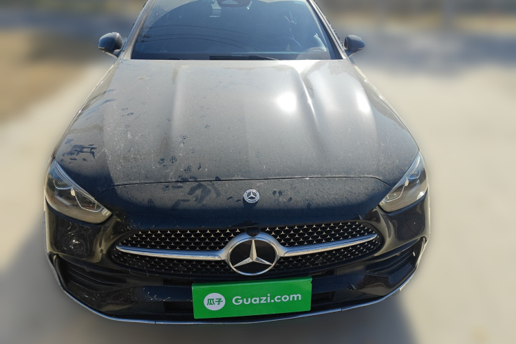 奔驰C级 2023款 C 260 L 运动版车身外观2