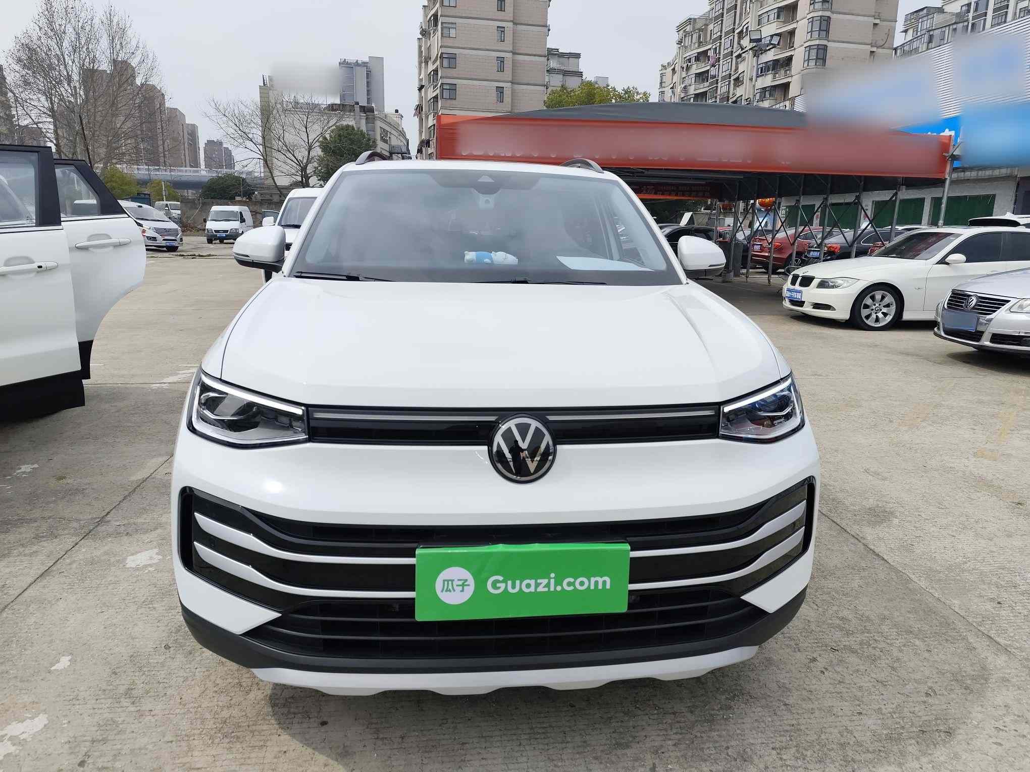 大众 途岳 2025款 新锐 300TSI 锐意版(1)
