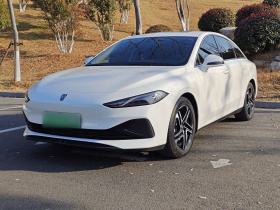 荣威D7 2023款 DMH 125km 超越版