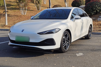 荣威D7 2023款 DMH 125km 超越版