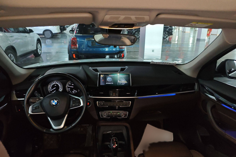 宝马X1 2020款 sDrive20Li 时尚型中控内饰7003