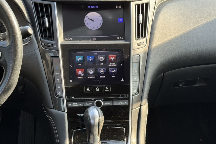 英菲尼迪Q50L 2015款 2.0T 舒适版中控内饰7009