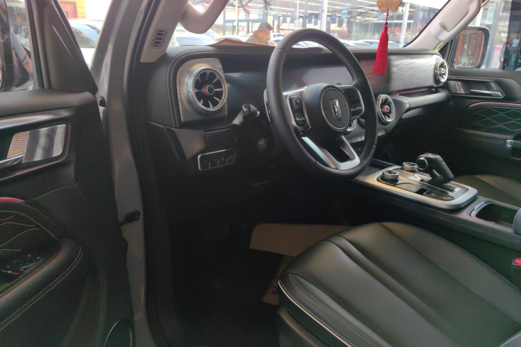 坦克300 2023款 越野版 2.0T 征服者中控内饰20