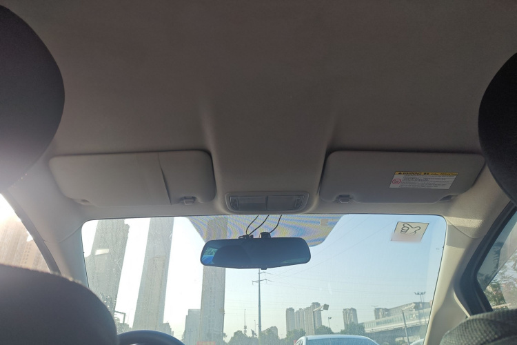 本田 飞度 2014款 1.5L SE CVT时尚型中控内饰22