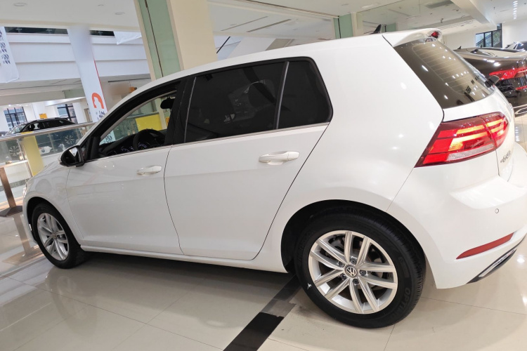 大众 高尔夫 2019款 200TSI DSG舒适进取版 国VI车身外观6003