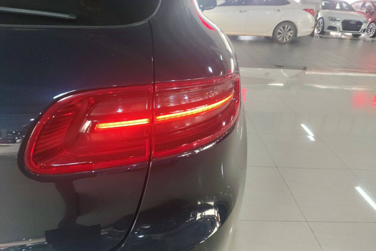 保时捷 2017款  Macan 2.0T车身外观9